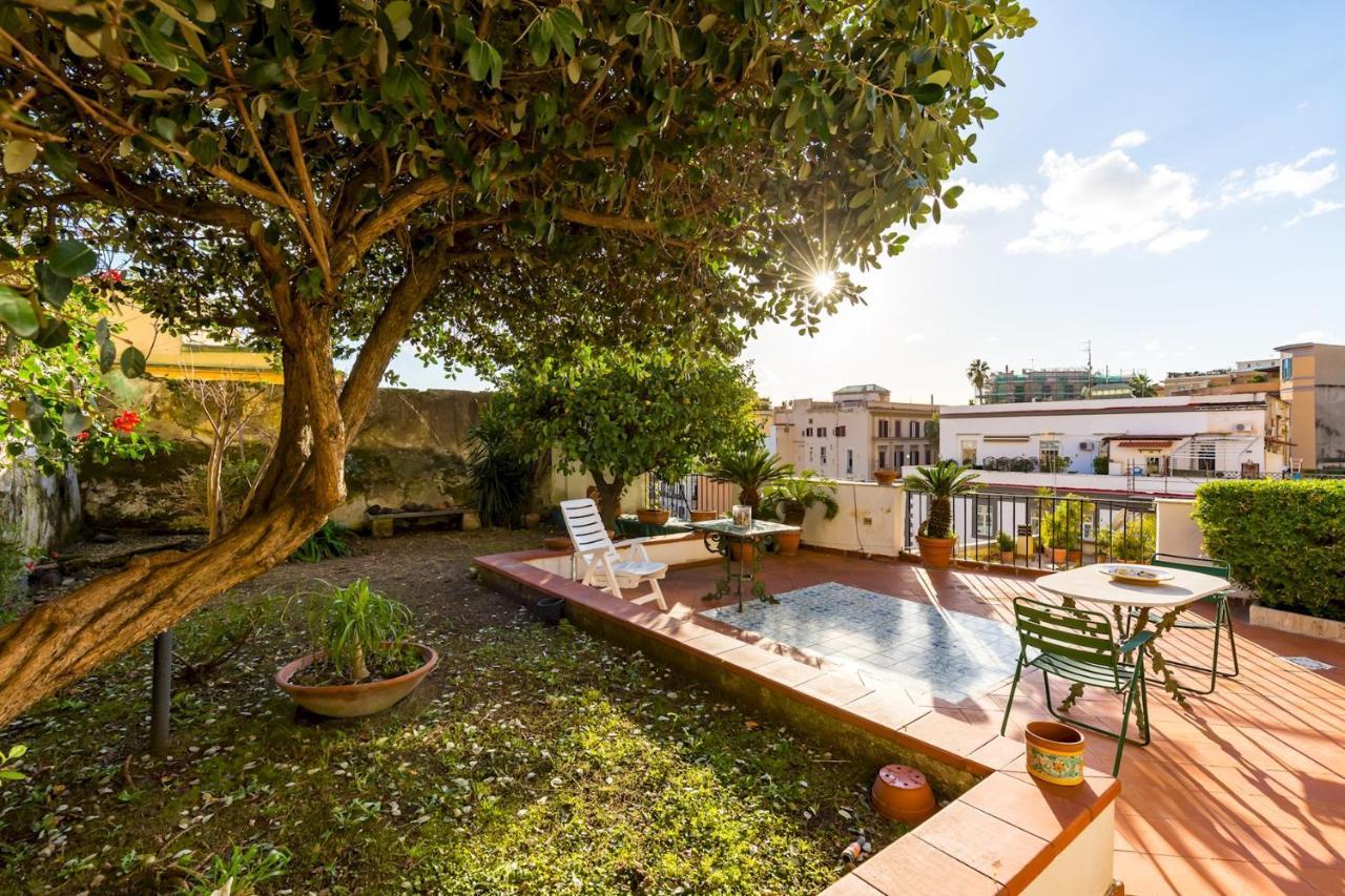 Villa Paola - Hidden Panoramic Garden And Terraces By Napoliapartments 外观 照片