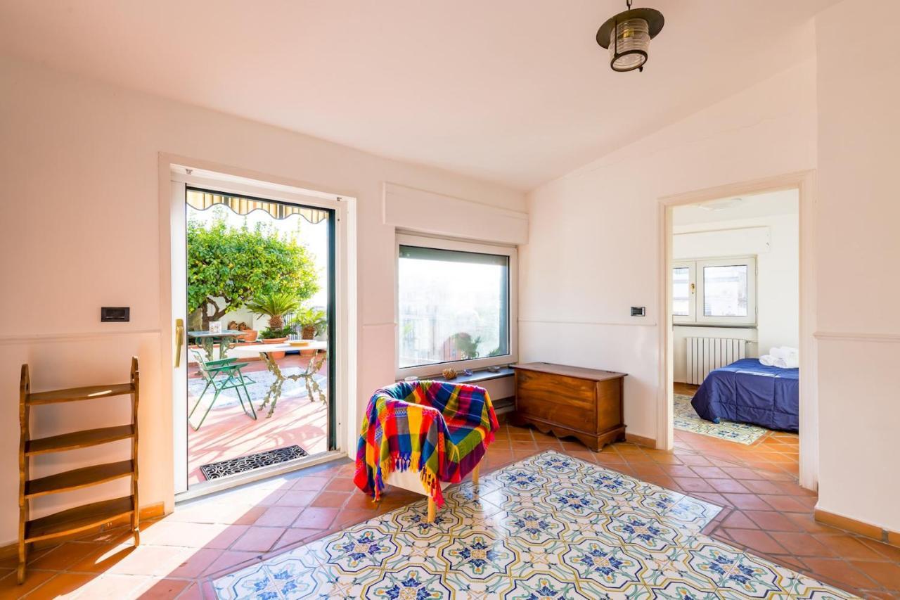 Villa Paola - Hidden Panoramic Garden And Terraces By Napoliapartments 外观 照片