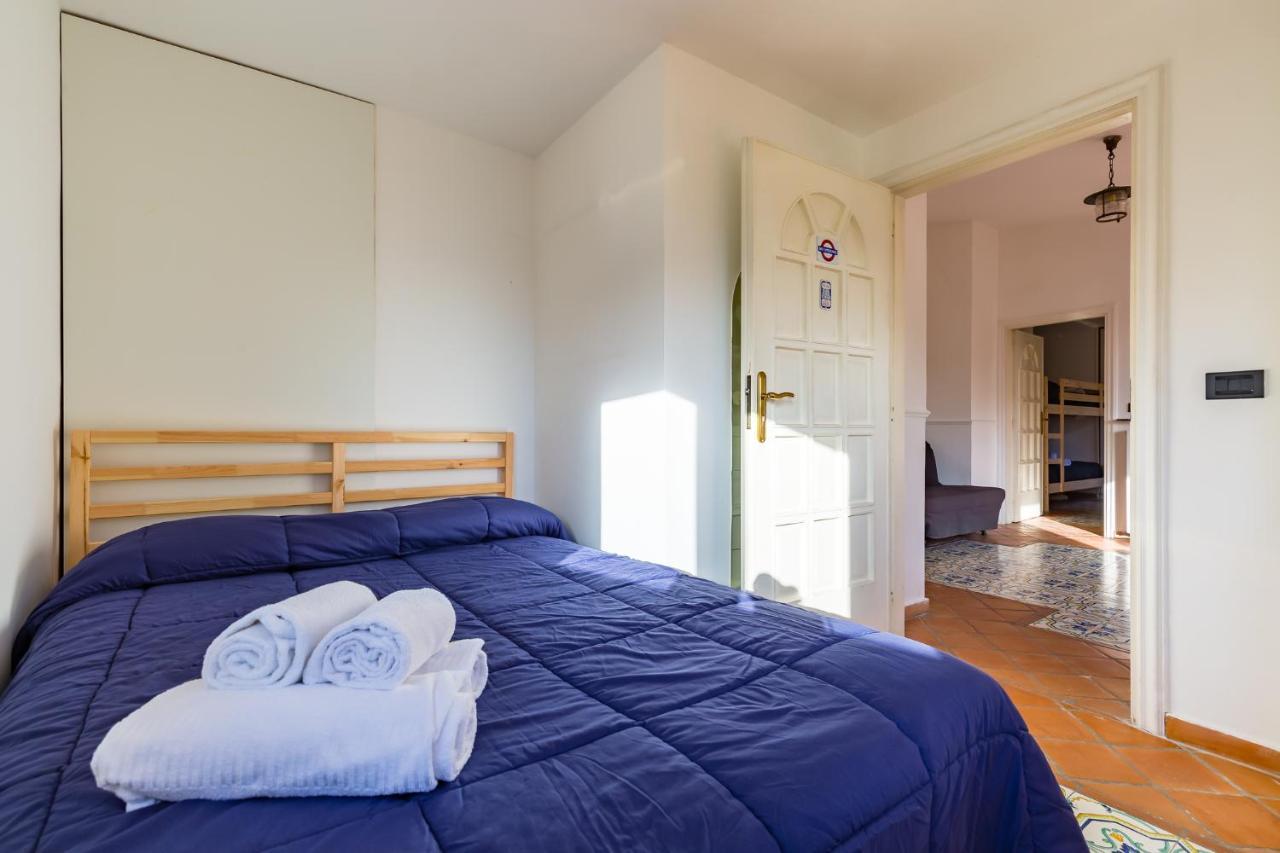 Villa Paola - Hidden Panoramic Garden And Terraces By Napoliapartments 外观 照片