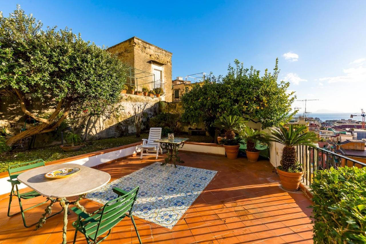 Villa Paola - Hidden Panoramic Garden And Terraces By Napoliapartments 外观 照片