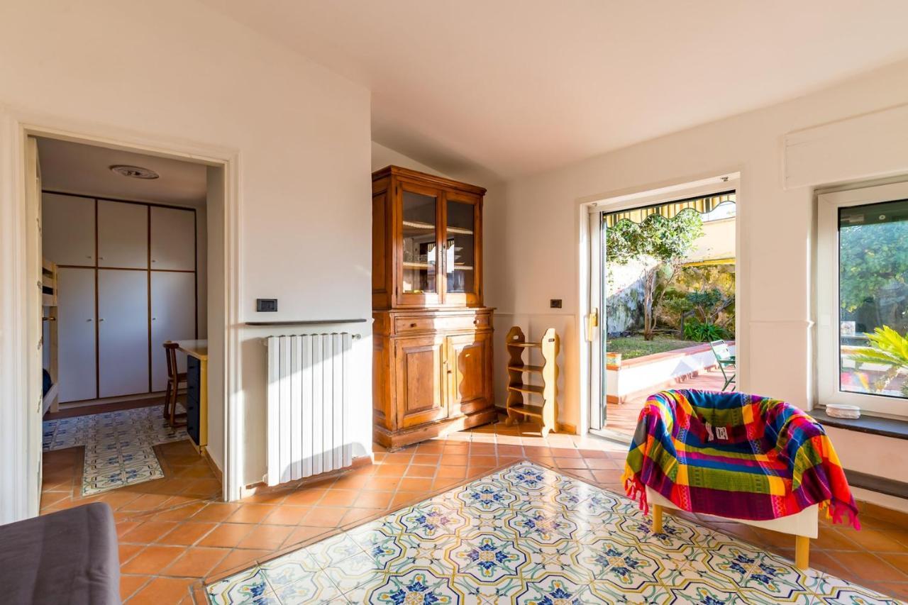 Villa Paola - Hidden Panoramic Garden And Terraces By Napoliapartments 外观 照片