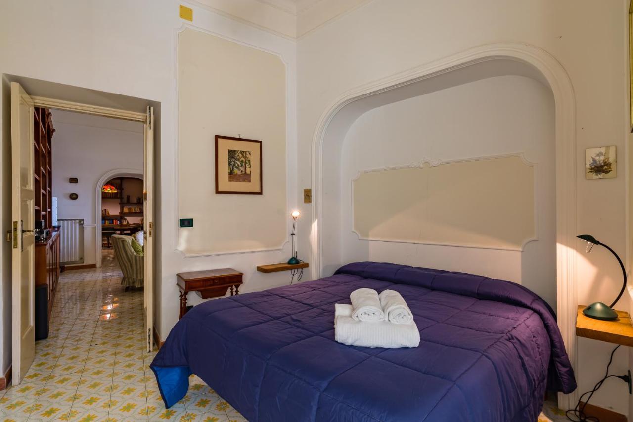 Villa Paola - Hidden Panoramic Garden And Terraces By Napoliapartments 外观 照片
