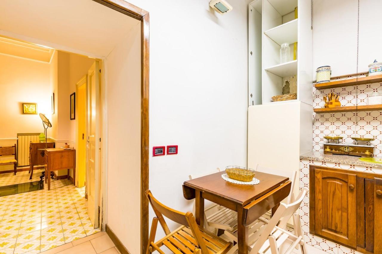 Villa Paola - Hidden Panoramic Garden And Terraces By Napoliapartments 外观 照片