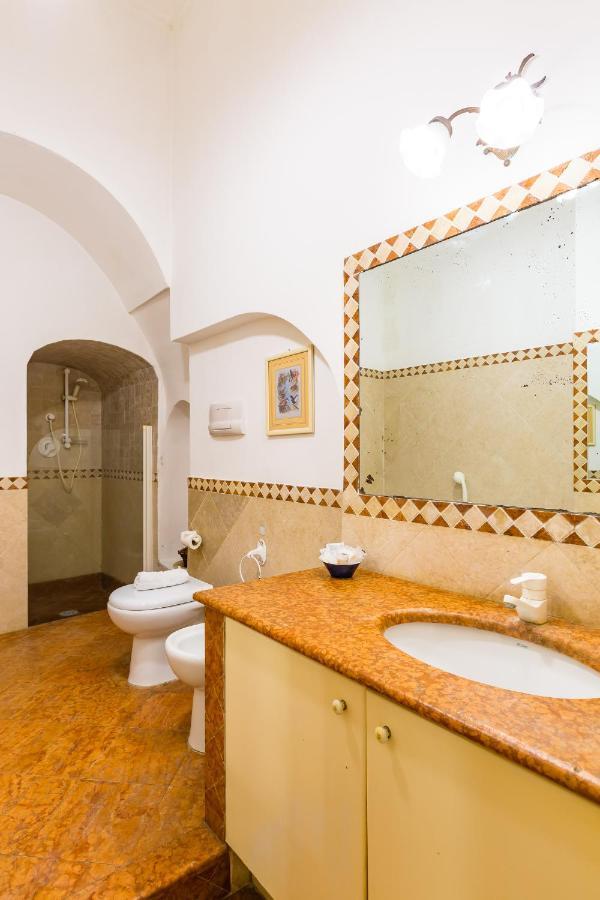 Villa Paola - Hidden Panoramic Garden And Terraces By Napoliapartments 外观 照片