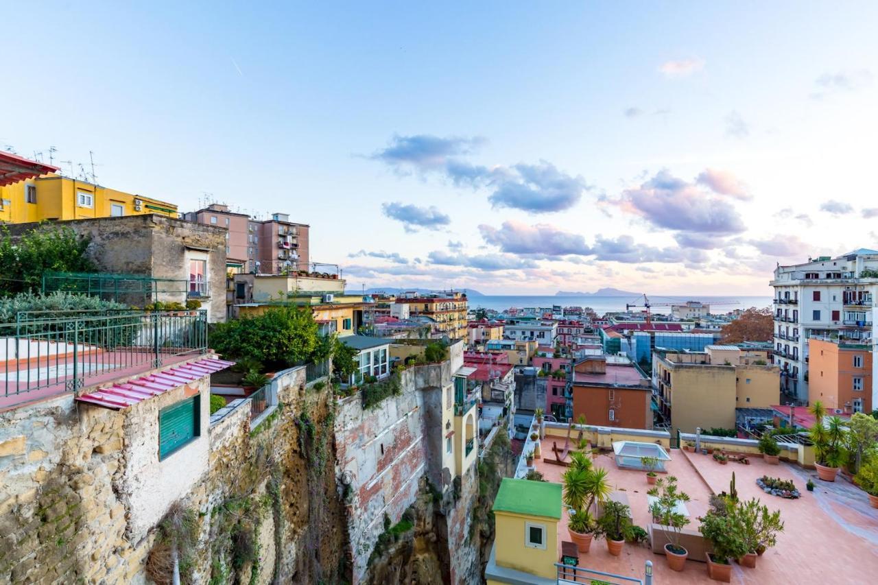 Villa Paola - Hidden Panoramic Garden And Terraces By Napoliapartments 外观 照片