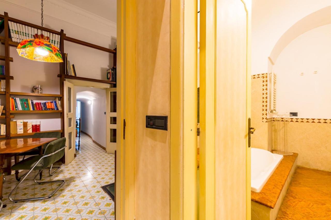 Villa Paola - Hidden Panoramic Garden And Terraces By Napoliapartments 外观 照片